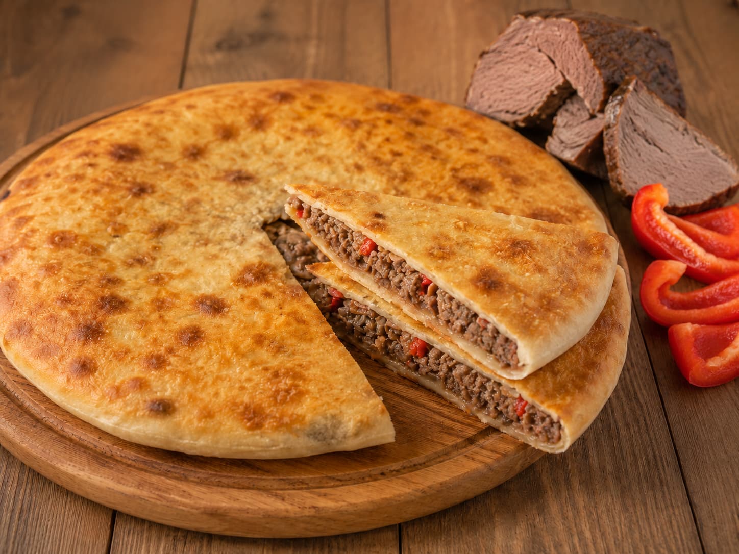 Пирог с мясом и болгарским перцем